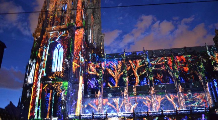 Illumination de la Cathédrale de Strasbourg 2016 (video HD) Illuminations de la Cathédrale de Strasbourg 2016, romani in strasbourg, la strasbourg