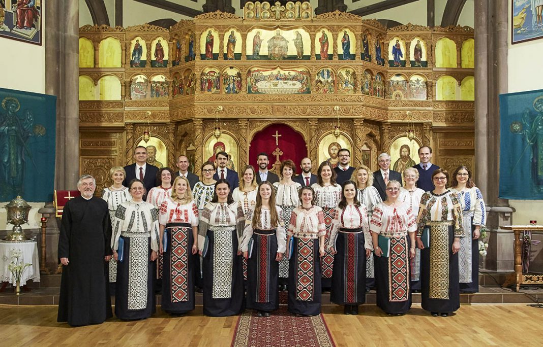 concert colinde strasbourg 2017 acor, concert colinde, colinde strasbourg, corala ACOR, biserica ortodoxa strasbourg, romani la strasbourg, comunitatea de romani din strasbourg, colinde strasbourg 2017, craciun strasbourg, preot Iorgulescu, photo Christian Creutz